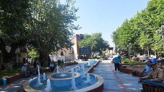 Kemalpaşa’da Mahalleler Meydanları İle Anılıyor