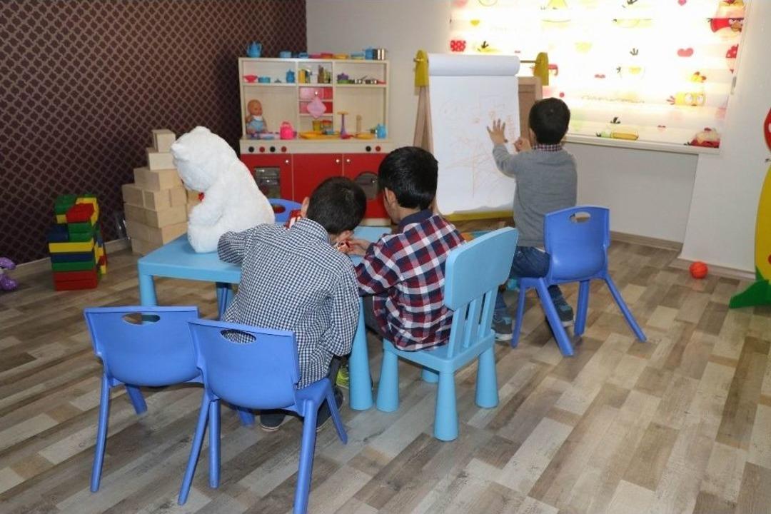 Kimsesiz &Ccedil;ocuklar Artık &lsquo;kimsesiz&rsquo; Değil