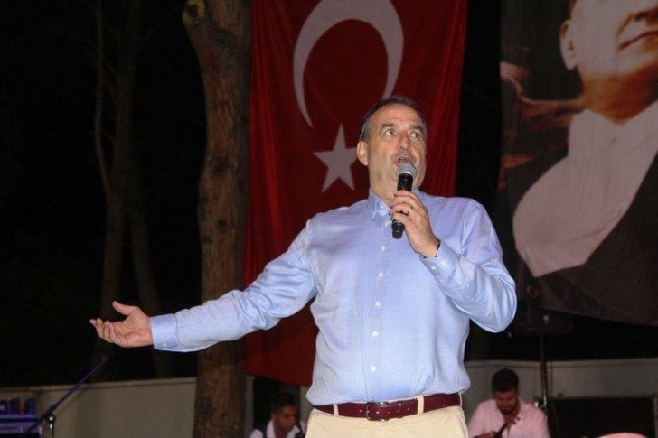 Amfi Tiyatro’da Romanlardan Renkli Gece G2