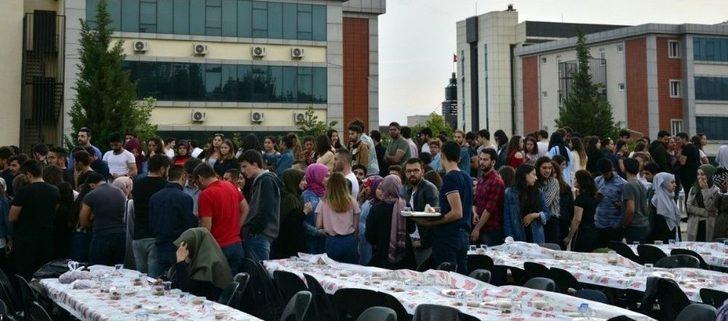 Çomü Ve Hüseyin Akif Terzioğlu Şevkat Yuvası Vakfı İle Her Akşam Öğrencilere İftar İkramı G4