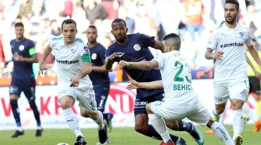 Antalyaspor Bu Sezon Bir İlki Ger&ccedil;ekleştirdi