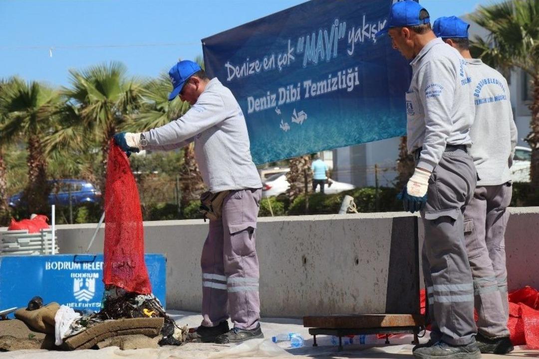 Bodrum Ortakent Deniz Dibi Temizliğinde Neşeli Anlar