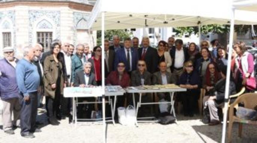 İzmir&rsquo;deki Vanlılardan Ayran Aşı İkramı