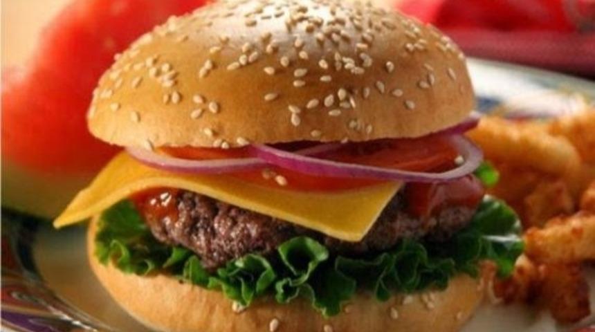 Anne Köftesinden Hamburger