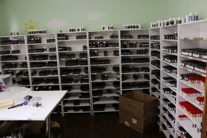 Polisten Kaçak Elektronik Sigara Likidi Operasyonu G1