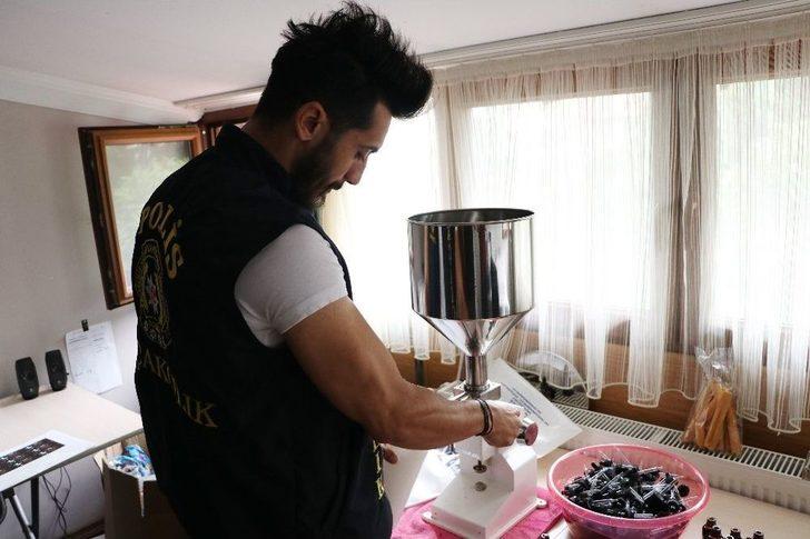 Polisten Kaçak Elektronik Sigara Likidi Operasyonu G2