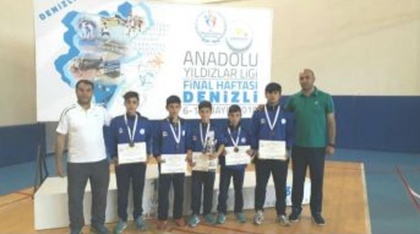 Vanlı Badmintoncular Türkiye Üçüncüsü Oldu