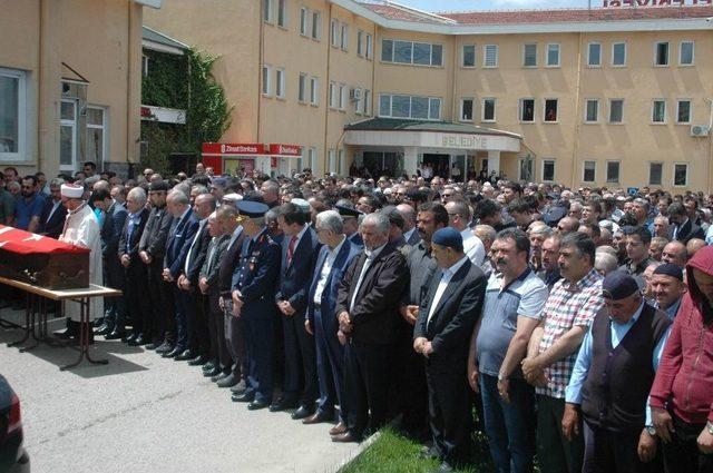 Barutsan Fabrikası’ndaki Patlamada Hayatını Kaybeden İşçi Son Yolculuğuna Uğurlandı