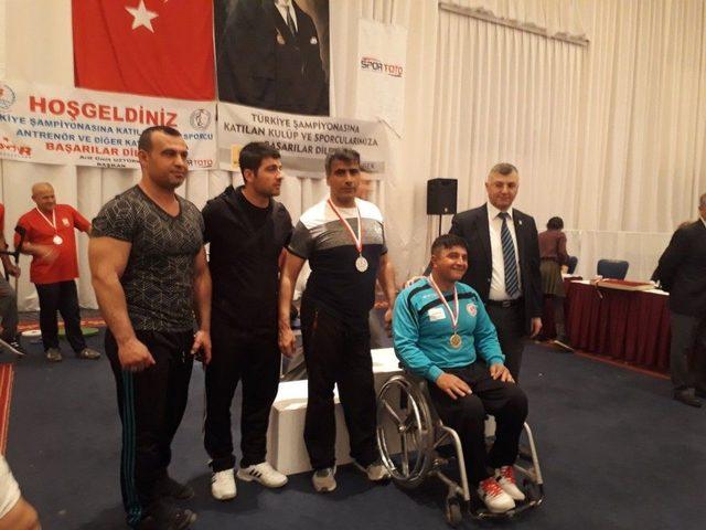 Aydınlı Sporcular Engel Tanımadı