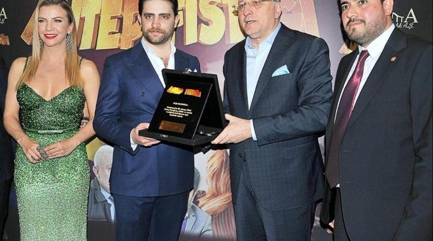 Antep Fıstığı Sinema Filmi Yapımcılarından Ncr&rsquo;ye Teşekk&uuml;r Plaketi