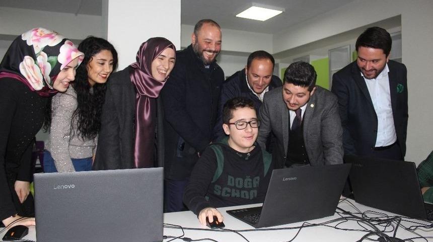 Gen&ccedil;ler Geleceği Magiad İle Kodluyor