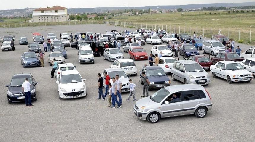Otomobil Pazarı Bu Hafta Sonu Da Ücretsiz