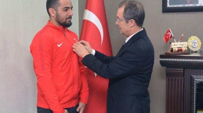 Milli Sporcudan İbanoğlu&rsquo;na Ziyaret