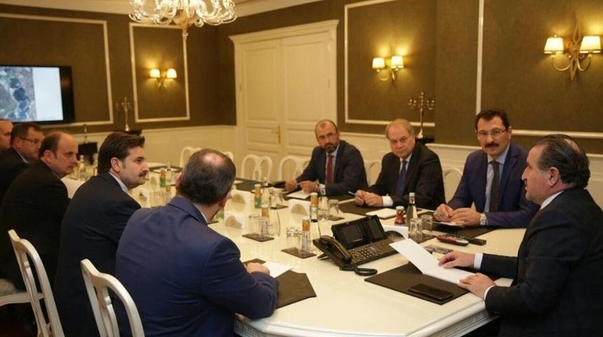 Başkan To&ccedil;oğlu Ve Milletvekillerinden Spor Bakanı Ak&rsquo;a Ziyaret