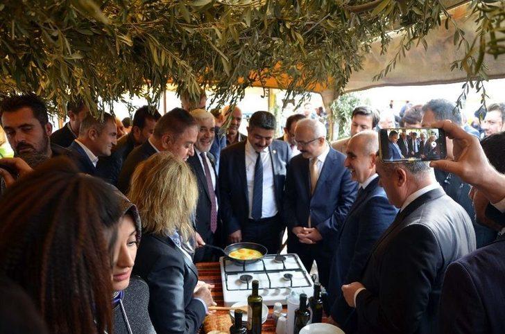 Kalkınma Bakanı Elvan Zeytinyağı Çarşısının Açılışını Yaptı G3