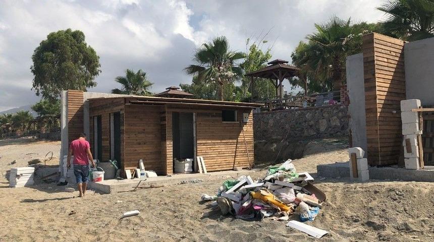 Alanya Belediyesi&rsquo;nden Sahillere Duş Ve Wc