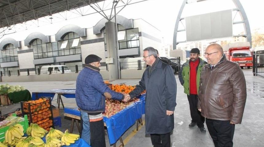 Başkan K&ouml;şker&rsquo;den Tatlıkuyu Pazarına Ziyaret
