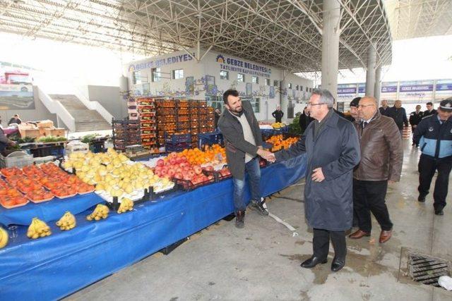 Başkan Köşker’den Tatlıkuyu Pazarına Ziyaret