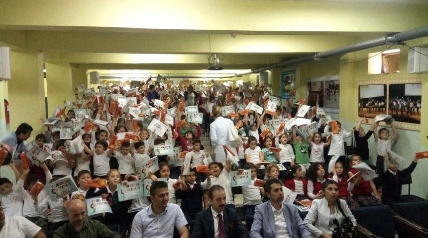 Öğrenciler Trafik Bilinci Kazanıyor