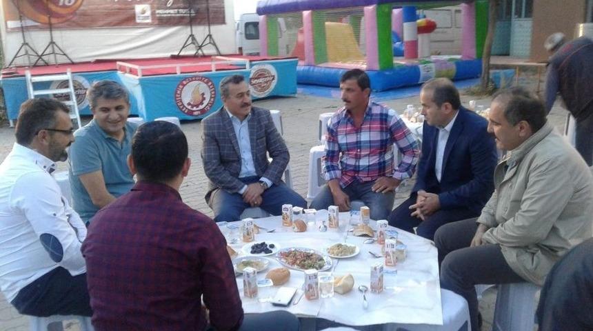 Başkan Tutal, Susuz Ve G&ouml;ly&uuml;z&uuml; Mahallesi Sakinleri İle İftar A&ccedil;tı