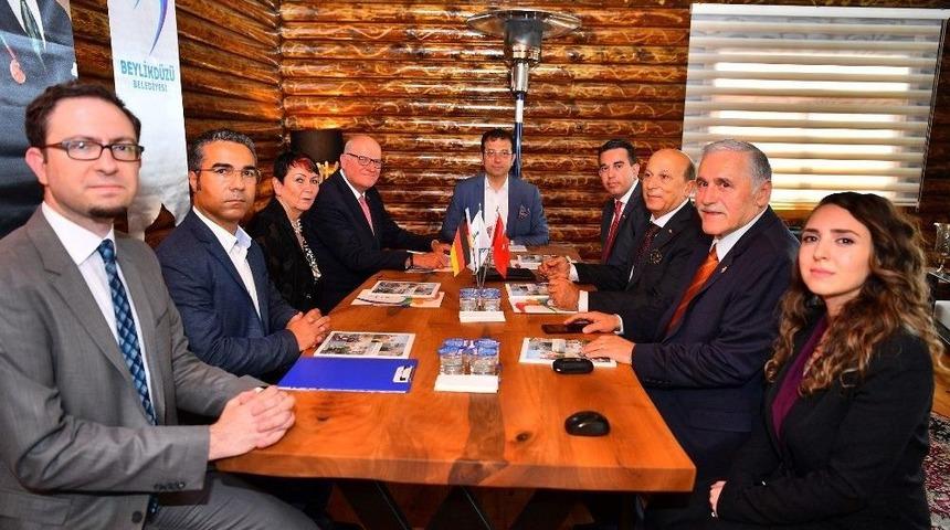 Beylikd&uuml;z&uuml; İle Almanya&rsquo;nın Paderborn Şehri Kardeş Şehir Oluyor