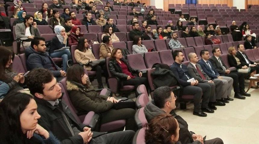 Lisansüstü Çalışmalarda Araştırma Yöntemleri Çalıştayı