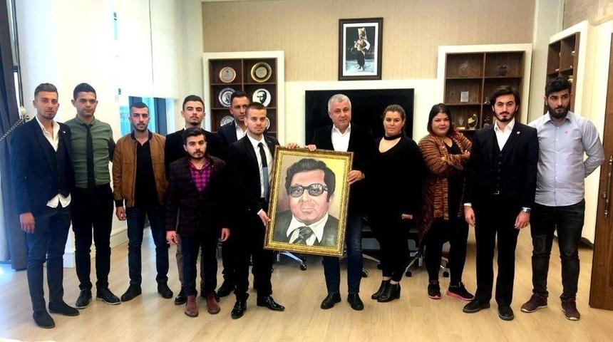 Başkan Sözen’e Gençlerden Anlamlı Sürpriz