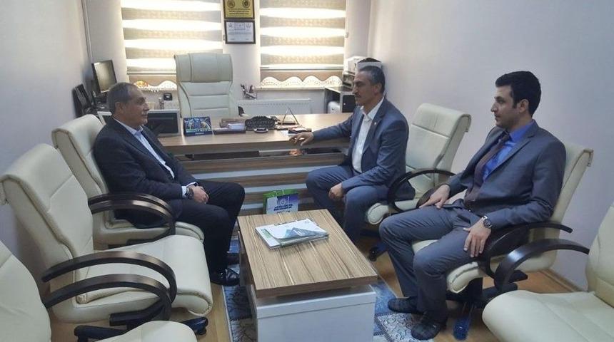 Özdemir Okul Ziyaretleri Gerçekleştirdi