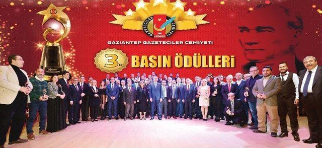 Gazetecilik Ödülleri’ne Başvurular Başladı