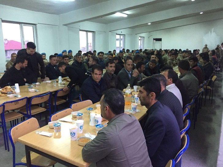 Çaldıranda Şehitler İçin Mevlid-i Şerif Okutuldu G1