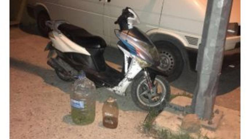 Akaryakıt Hırsızına Su&ccedil;&uuml;st&uuml;