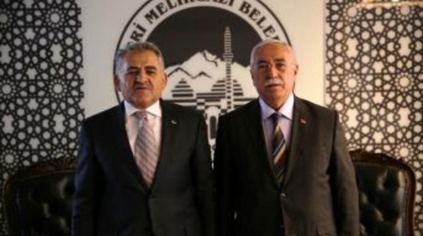 Melikgazi İl&ccedil;e Milli Eğitim M&uuml;d&uuml;rl&uuml;ğ&uuml;nden Başkan B&uuml;y&uuml;kkılı&ccedil;&rsquo;a Ziyaret