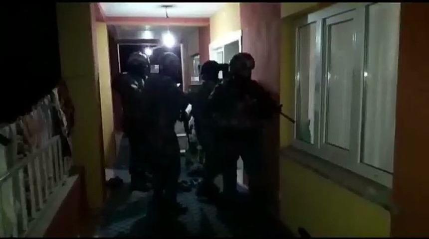 Van&rsquo;da Pkk/kck Operasyonu; 12 G&ouml;zaltı