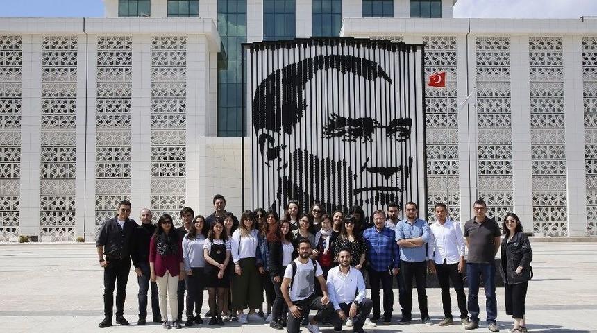 Odtü Öğrencilerin "döşemealtı" Araştırmaları