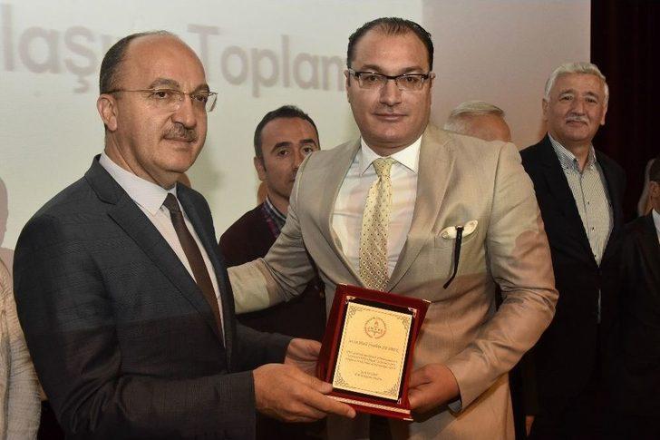 Gümüşhaneler Okuyor Projesi Ödül Töreni Düzenlendi G3