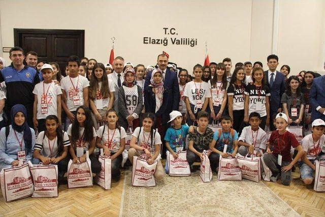 İzmir’den Gelen 100 Öğrenci Elazığ’da Ağırlandı