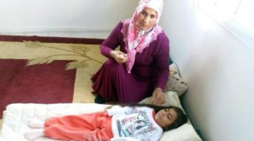 K&uuml;&ccedil;&uuml;k İkra Yardım Bekliyor