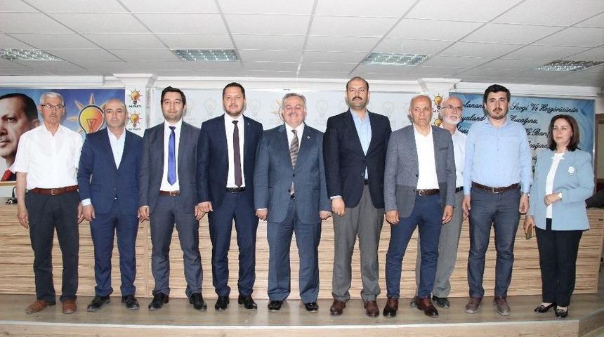 Karaman&rsquo;da Ak Parti, Milletvekili Adaylarını Tanıttı