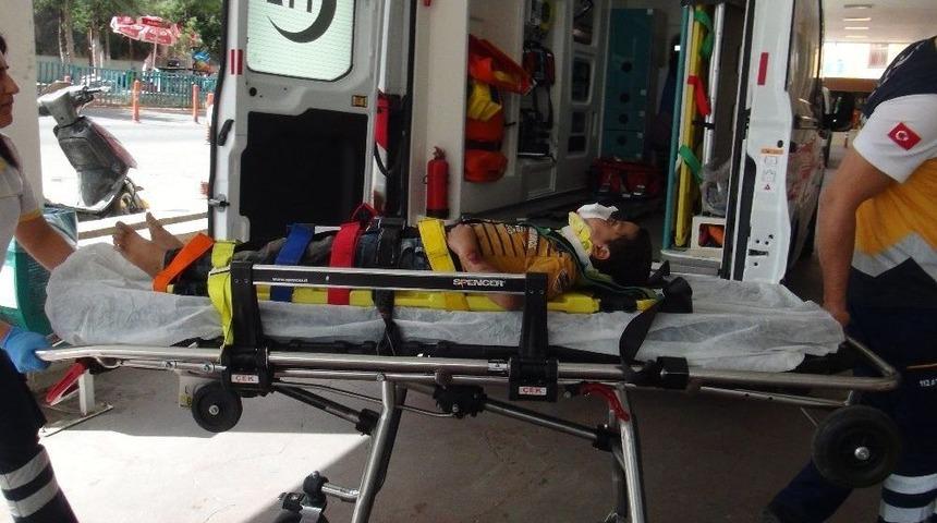 Bah&ccedil;e Duvarından D&uuml;şen &Ccedil;ocuk Yaralandı