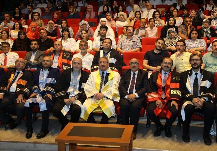 Erü İletişim Fakültesi 2017-2018 Mezunlarını Verdi G1