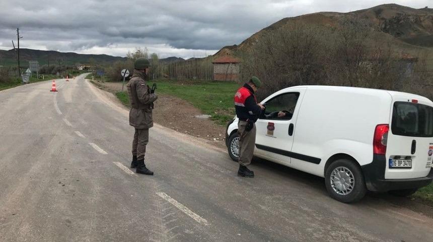 Jandarmadan Asayiş Ve Yol Uygulaması