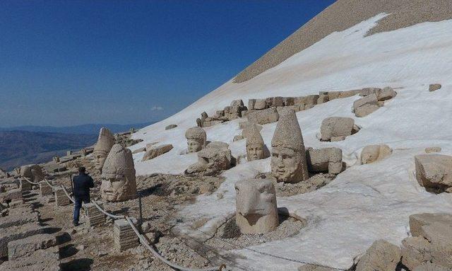 Nemrut Dağı Gökyüzünden Bir Başka Güzel