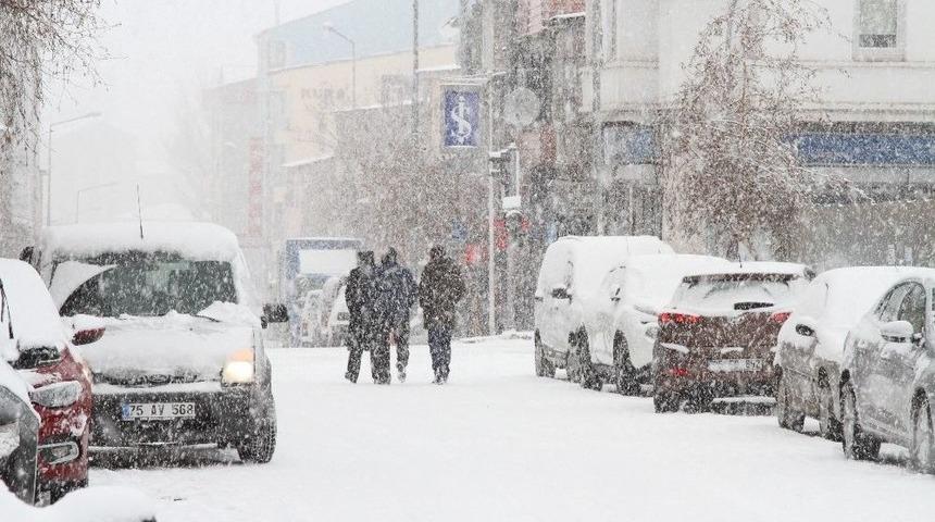 Ardahan&rsquo;da 9 K&ouml;y Yolu Ulaşıma Kapandı