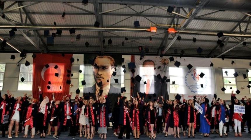 Bafra Ve Ala&ccedil;am Myo&rsquo;da Mezuniyet Heyecanı