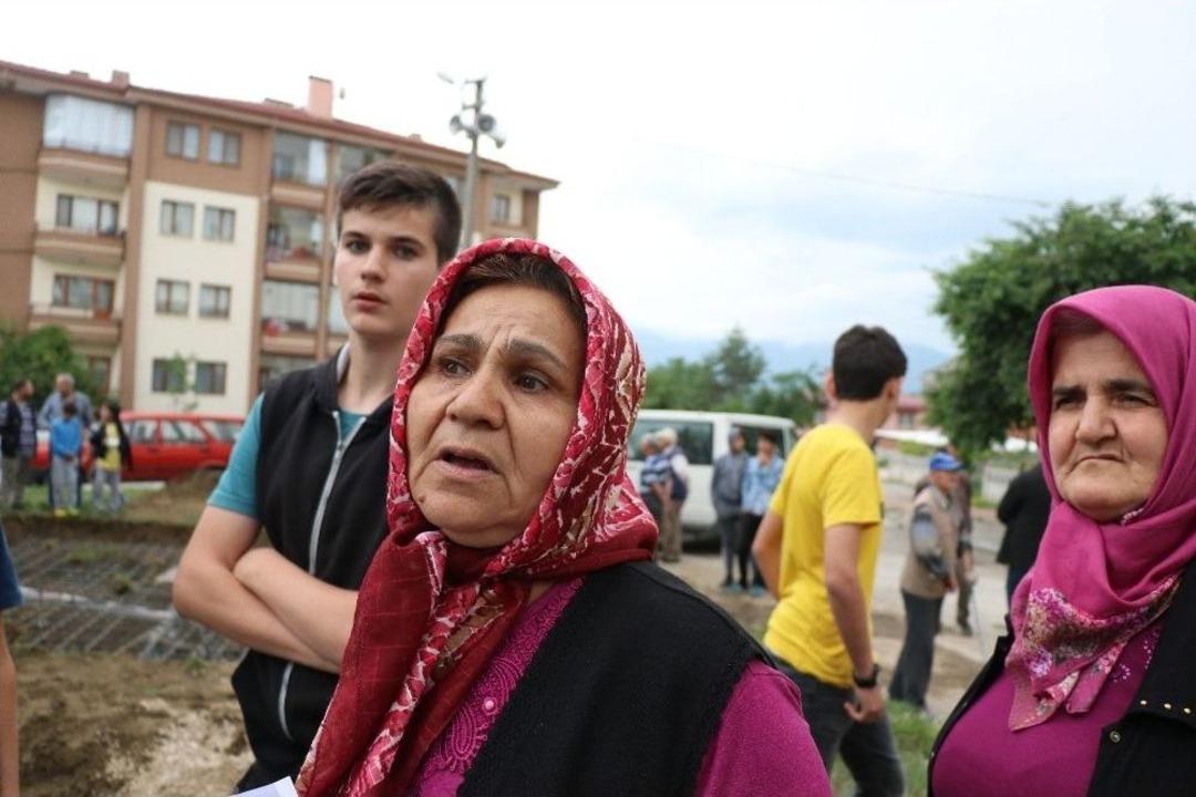 Mahalleliden Baz İstasyonu Tepkisi