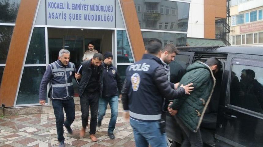 Otomobil Hırsızları Tutuklandı