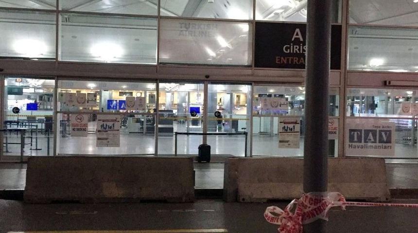 Atat&uuml;rk Havalimanı&rsquo;nda Ş&uuml;pheli Paket Alarmı