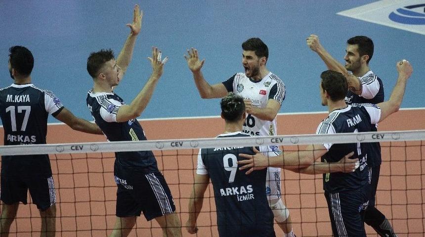 Cev Erkekler Şampiyonlar Ligi: Arkas: - Zaksa Kedzierzyn-kozle: 3