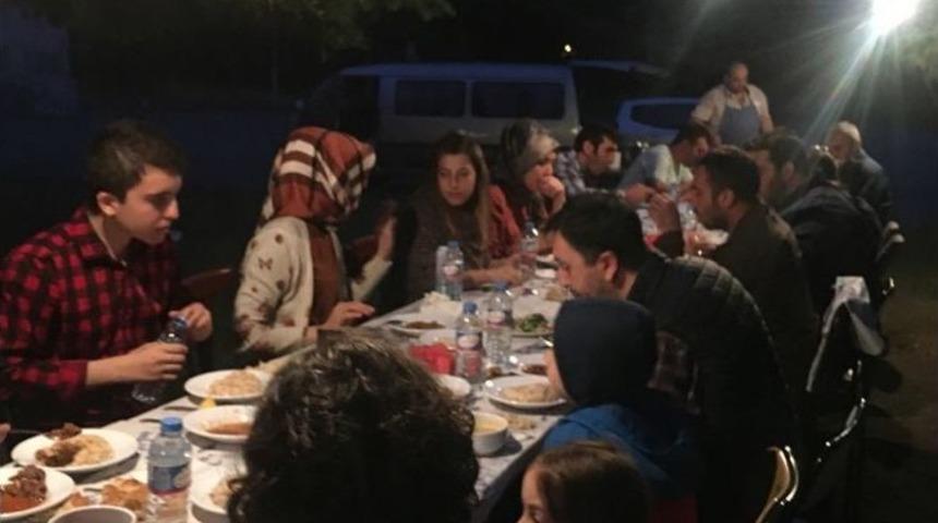 &Ccedil;pl &Ouml;ğretmenleri İftarda Biraya Geldi