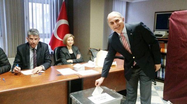 Tavşanlı Ticaret Ve Sanayi Odası’nda Davut Efe Güven Tazeledi 1